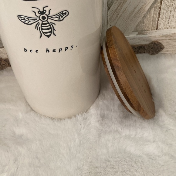 Rae Dunn Queen Bee Happy Crown Canister with Wooden Lid - Picture 6 of 8